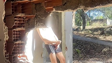Urbex fun - 2 amateur guys exploring naked an abandoned building and jerking off