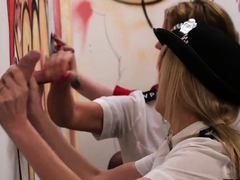 CFNM babes cockuskcing in glory hole