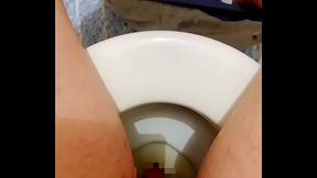 夜帰ってきてからすぐトイレでおしっこ