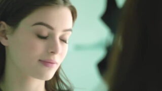 Lana Rhoades bị "thịt" tơi tả trong một cảnh threesome nóng bỏng kiểu Mỹ