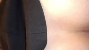 無修正（熟年カップル）オシャブリで硬くなったチンポ下から思い切り何度も突き上げて！！！