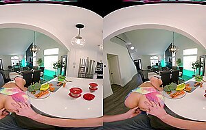 Bella rolland, plug life in hd