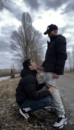 OUTDOOR GAY SUCKING