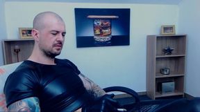 Aron Taylor Private Show