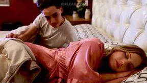 -stepp Mom Seduces Me In Bed - Candice Dare