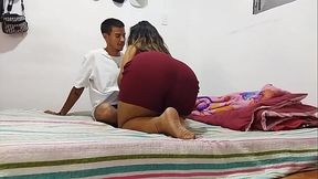 Pareja enamorada teniendo sexo duro amateur- Cum in Pussy- Porno en espanol