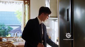 Gd-002 Bareback Mover / the Temptation of Strong Male Smells