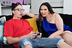 Step-Milf Strip: Josephine James