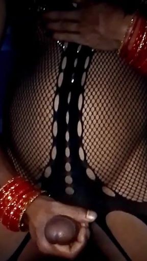 Indian Sexy Shemale Baby Kia Jerking Her Big Black Cock