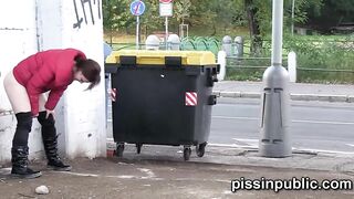 Look at the weird spots to urinate these girls found into the city