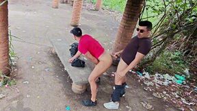 socando leite no cuzao do puto ao ar livre