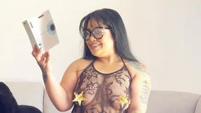 Teacher’s pussy showing during class!