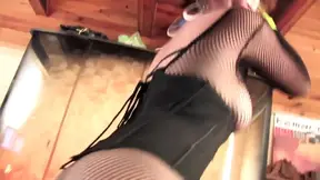 Brunette does anal sex and deep blowjob with Terry Reid