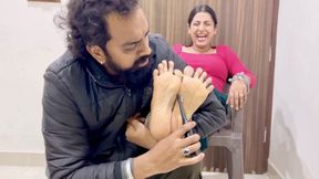 Electric Toothbrush Tickling on Beautiful Indian Wife’s Feet – She Goes Crazy! | Beautiful Indian Wife Loses Control from Electric Toothbrush Foot Tickling
