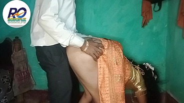 Shadi me shali ko bullakar party me mokka pakar chudai ghori banakar chudai Saree full removing