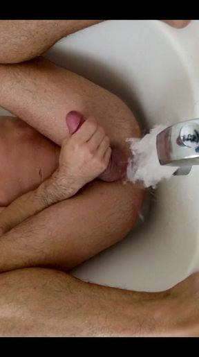 Bathtub Jackoff