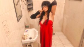 Hot girl From England Fucked By his boyfriend During Train Journey