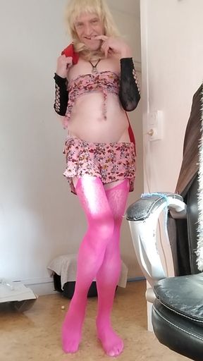In blonde and naughty pink (part 2)