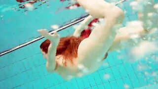 Bombshell Polish Cutie Marketa nude into the pool