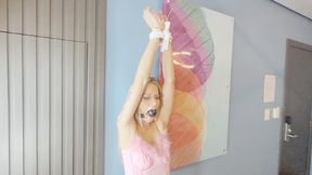 KIARA ENJOYING THE 18-YEAR-OLD PRINCESS'S BELLY BUTTON - BY KIARA NISSEI AND LAVINIA PRINCESS - CLIP FULL