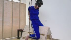 Straight Arm Wooden Horse Split Leg Hanging Training