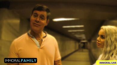 Perfect Body Hotwife Victoria June & Her Hubby Seduce Their Tour Guide – Immoral Family 4k