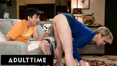 ADULT TIME - Huge Naturals MILF Dee Williams Fucks Stepson's Vibrating Controller While He Plays!