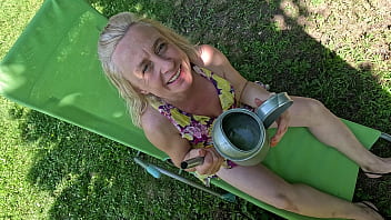 special toy I spoil my prolapse pussy on a hot summer day
