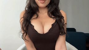 Big tits and cleavage tease