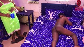 HORNY AFRICAN STEPMOM IS HAPPY TO MEET STEPSON NAKED AND HARD, SO SITS HER WET PUSSY ON HIS COCK  PLEASE SUBSCRIBE TO RED