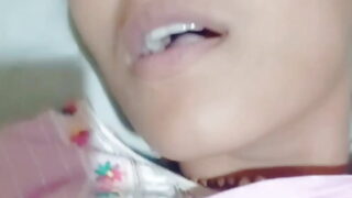 Indian whore swallowing cock after being anal fucked