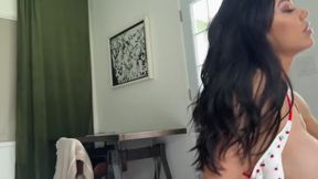 Das letzte Creampie-Abenteuer mit der vollbusigen Stiefmutter