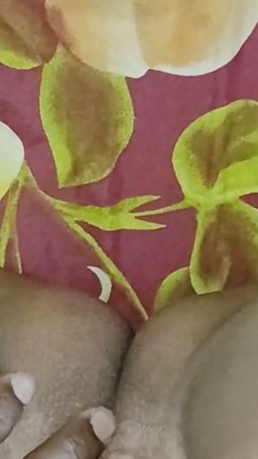 DESI COUPLES EXTREME ROMANCE AND GOT CUM IN MOUTH   Clip 1