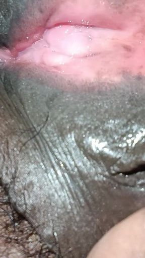 Desi Suhagrat Ka First Time Saree Me First Time Bhabhi G Ki Hard Chudai Hanth Me Mehendi Lala Ke Hind Sex Videos