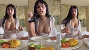 Mia Khalifa Morning Breakfast Homemade Video