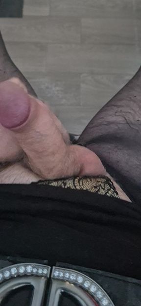 Black pantyhose masturbation