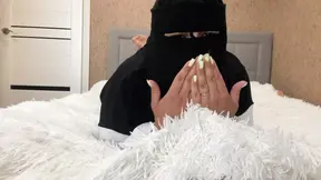 Syrian milf in hijab gives jerk off instructions, get her off hot and wet