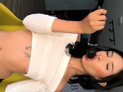 Homemade amateur webcam babe masturbating