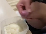 下半身女装のオナニー　冷凍ザーメン　ぶっかけ