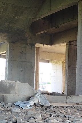 I Went to Pee at the Construction Site and Felt Like Getting up to Some Mischief.