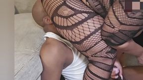 Take All This Big Mature Wide Ass On That Handsome Face