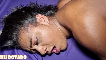 Fui apresentado a novata Thais gomes e fiz um sexo interracial com gozada na boca da gostosa