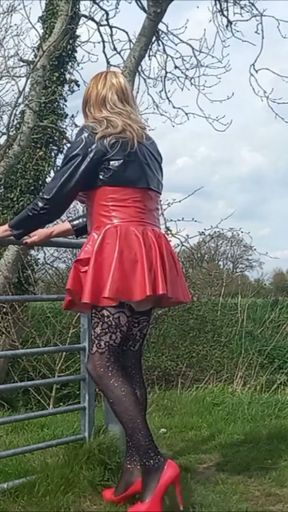Tranny Gina Outdoor Pissing and Playing   Clip 1