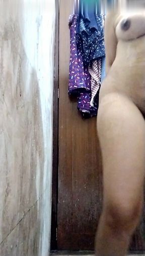 Indian Desi College Girl Bath Alone