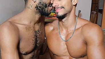 AMIGOS QUE FODEM GOSTOSO