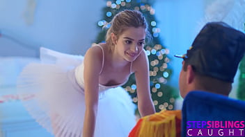 Flexible Ballerina Molly Little Gets Fucked In Splits By Nathan Bronson During Practice