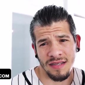 Stepson's sest friend plows Blaten Lee's milf pussy balls deep and tries to impregnate her