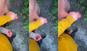 Hiking Handjob Duo