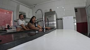 peguei minha amiga assim que todos sairam e meti o ferro no rabo da safada