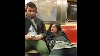 Siririca Em Pleno Metr&ocirc_